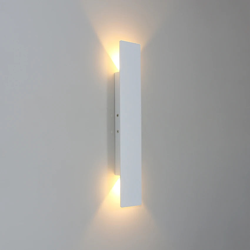 Modern LED Outdoor Wall Lamp – IP54 Waterproof Up Down Light