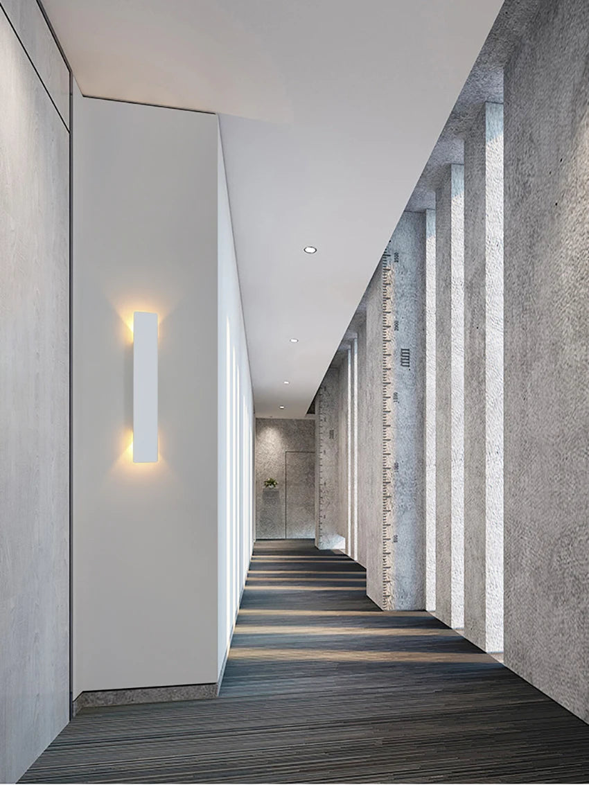 Modern LED Outdoor Wall Lamp – IP54 Waterproof Up Down Light